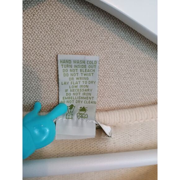 Orvis Sweater Women Large Off White Christmas Wreath Holiday Soft Cozy Festive - Picture 12 of 12